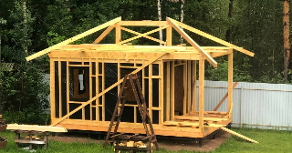 Сарай из бруса 100х100 в Новочеркасске - строительство под ключ | Строй-Нвч от 40836 руб.